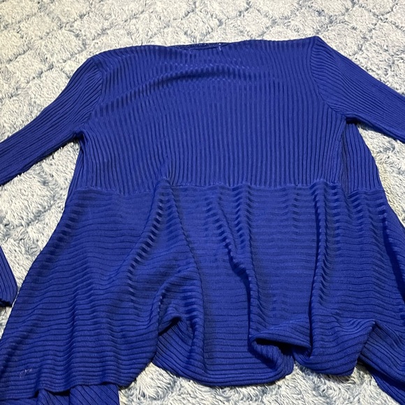 Electric Blue Lace Sweater XL - Picture 7 of 7
